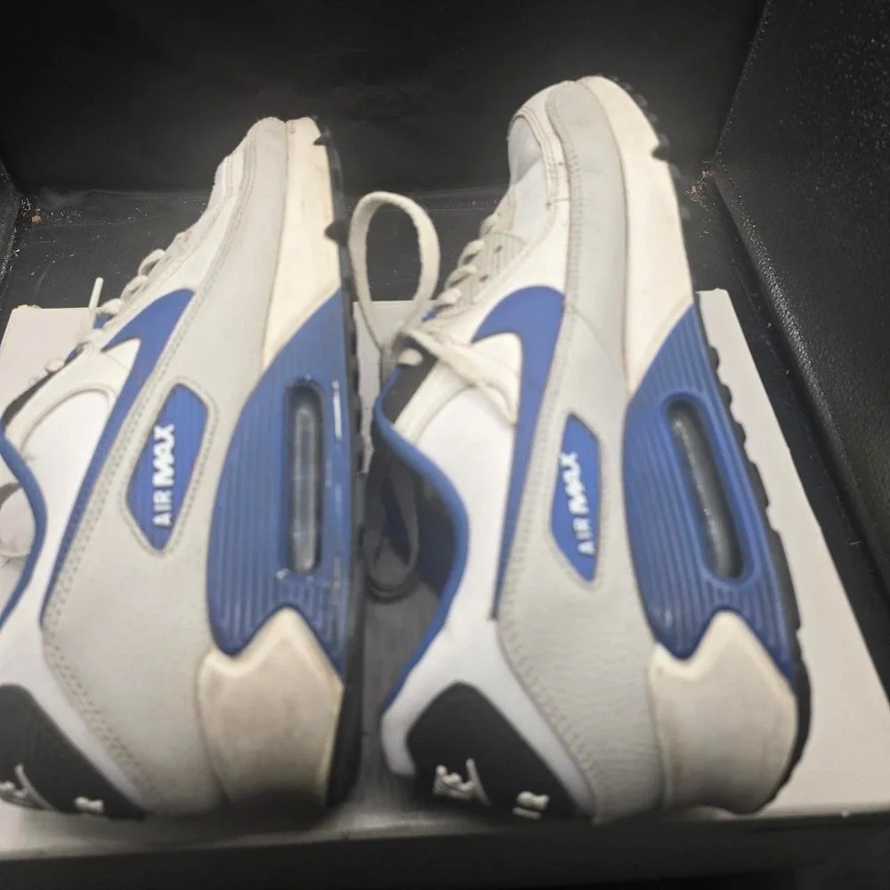Nike Air Max 90 trainers in white and blue #sneakers  white, blue accents‎